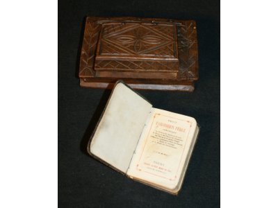 Boite à missel en bois monoxyle