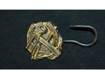 Crochet de tablier de maréchal-ferrant