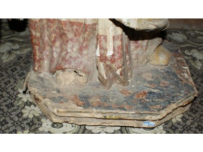 Statue religieuse en bois polychrome et toile empesée